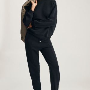 LUXE TOUCH SWEATPANTS IN BLACK