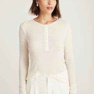EDITION LONG SLEEVE HENLEY T-SHIRT IN MARSHMALLOW